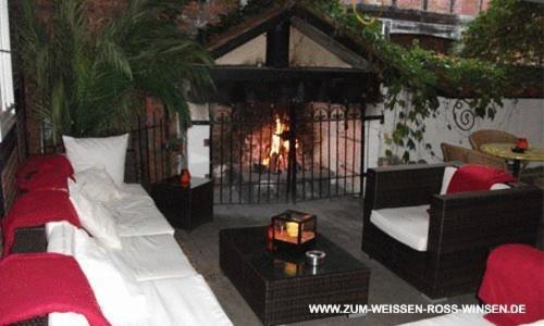 Hotel Zum Weissen Ross Winsen  ภายนอก รูปภาพ