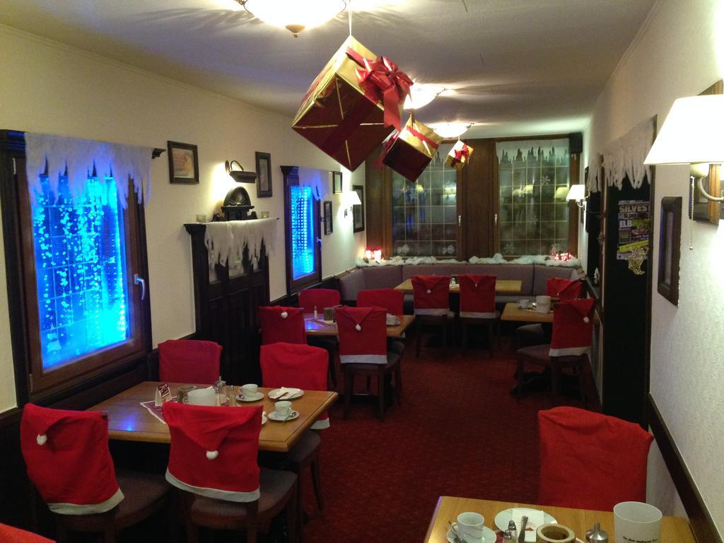 Hotel Zum Weissen Ross Winsen  ภายนอก รูปภาพ