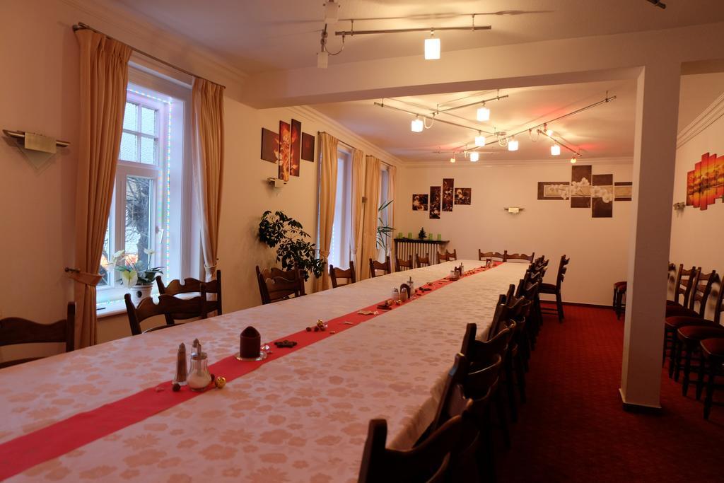 Hotel Zum Weissen Ross Winsen  ภายนอก รูปภาพ