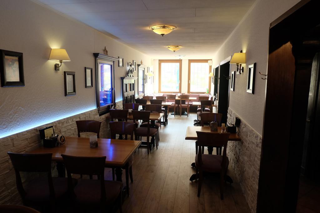 Hotel Zum Weissen Ross Winsen  ภายนอก รูปภาพ