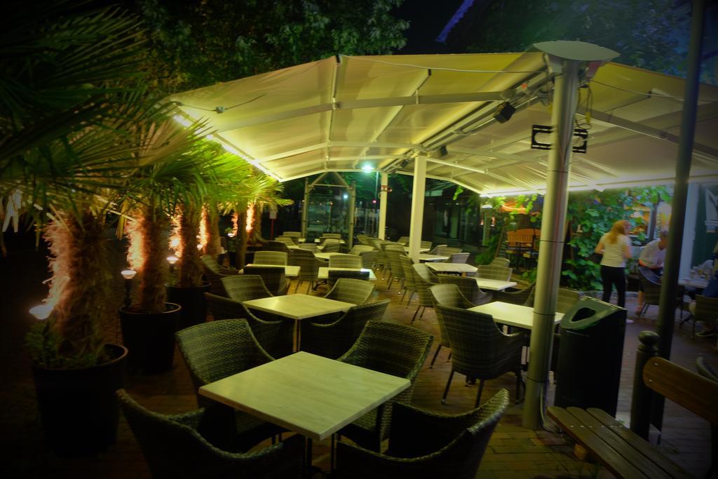 Hotel Zum Weissen Ross Winsen  ภายนอก รูปภาพ